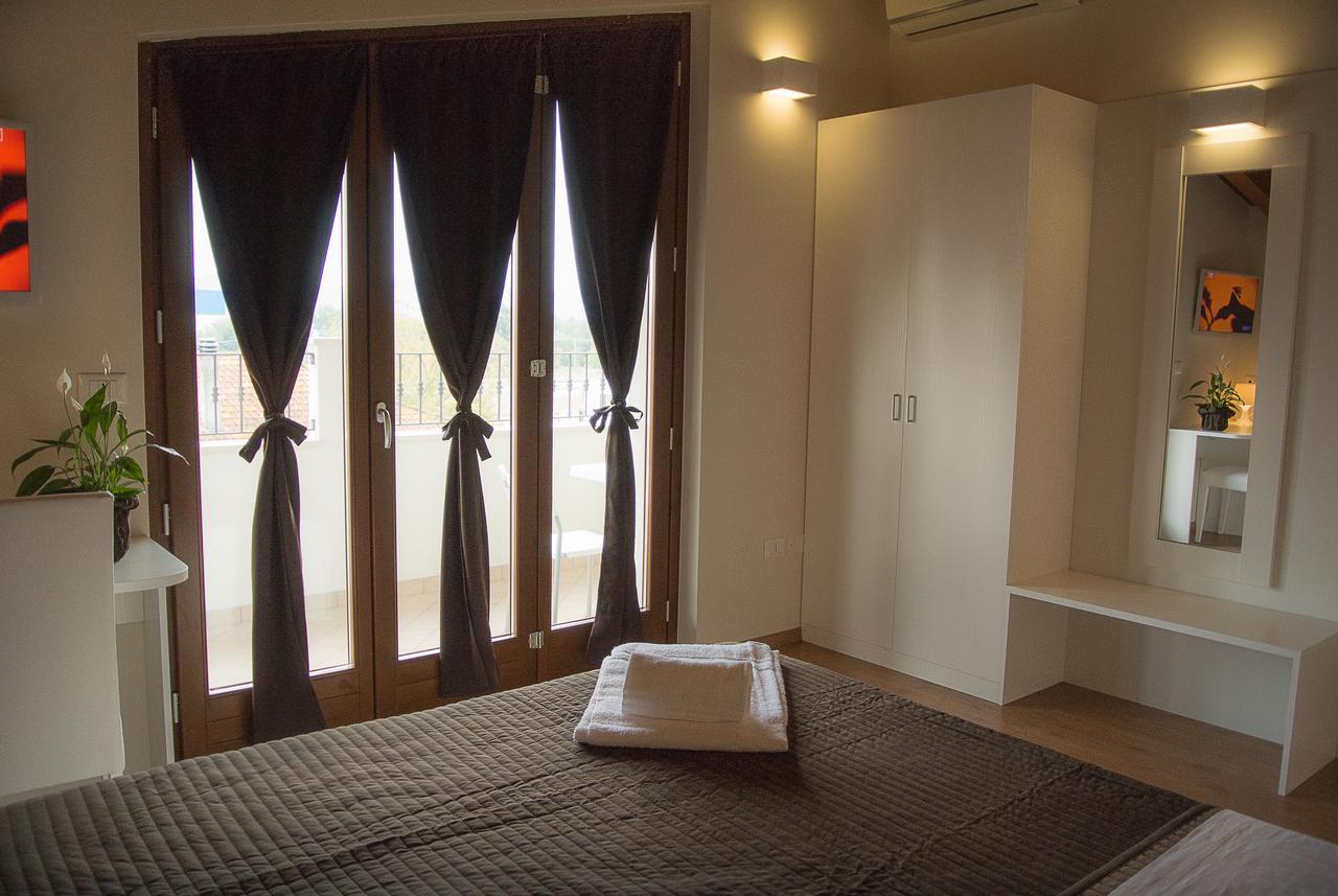 Boutique Hotel E Spa Citta Bianca Pescara Ngoại thất bức ảnh