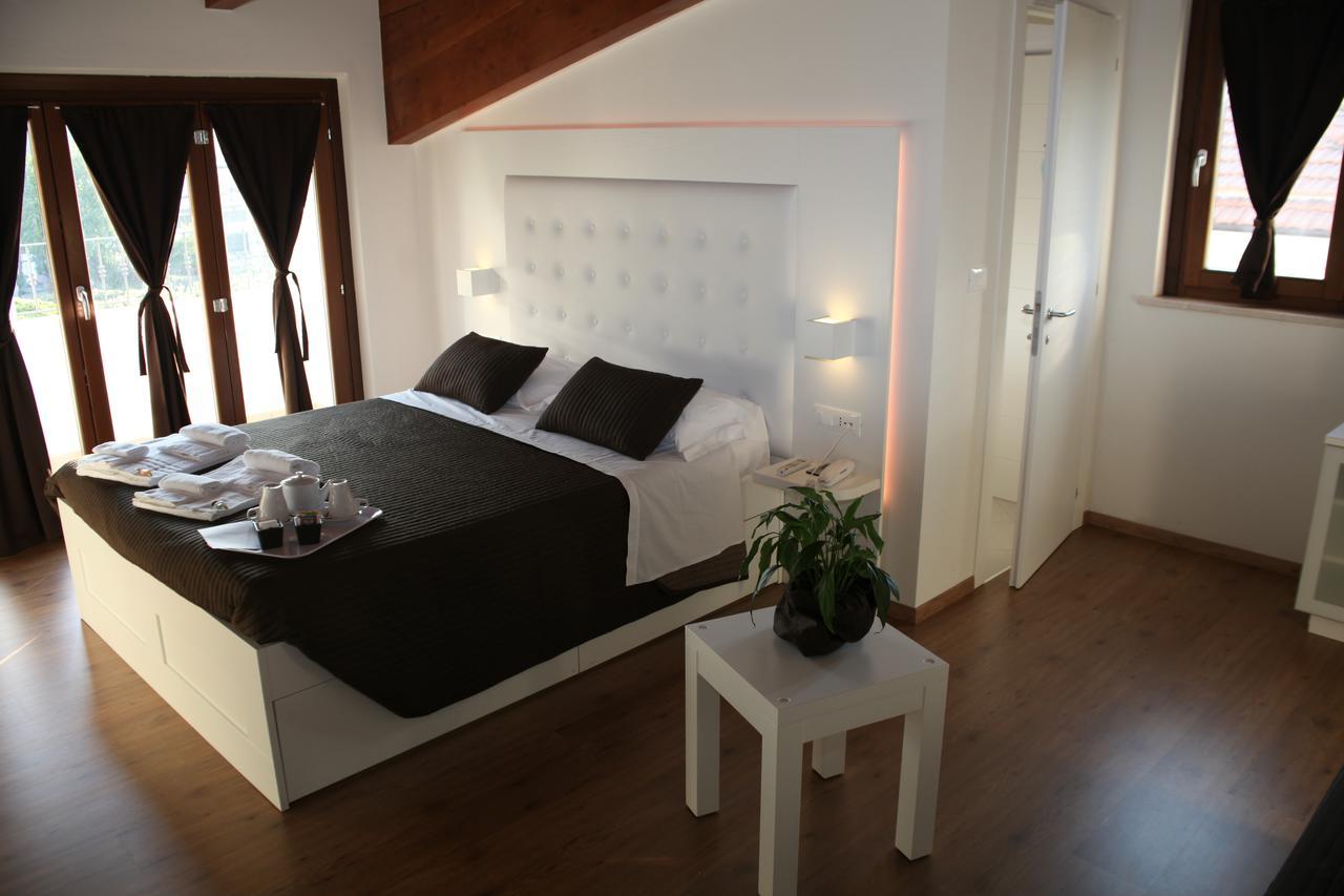 Boutique Hotel E Spa Citta Bianca Pescara Ngoại thất bức ảnh