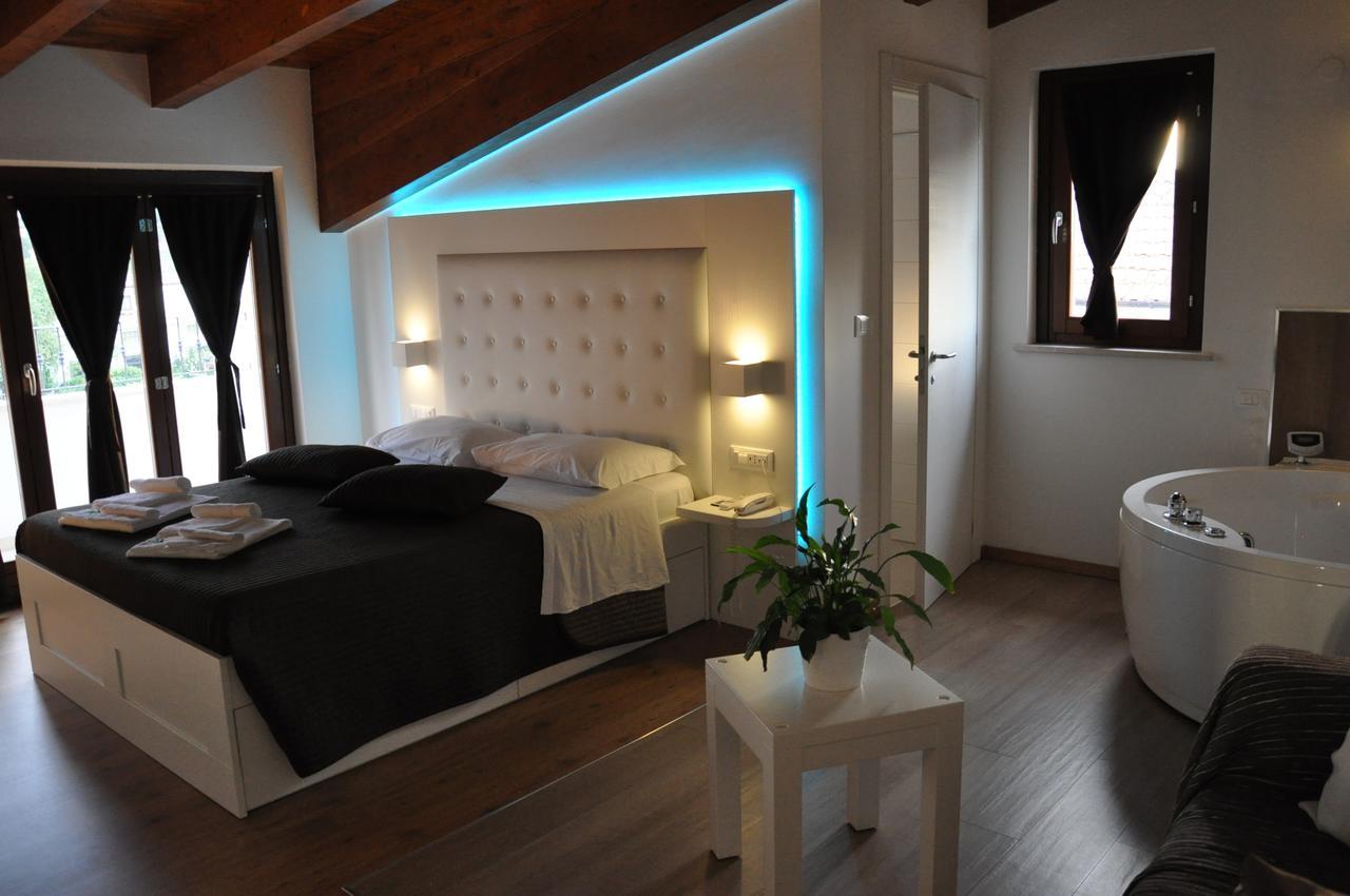 Boutique Hotel E Spa Citta Bianca Pescara Ngoại thất bức ảnh